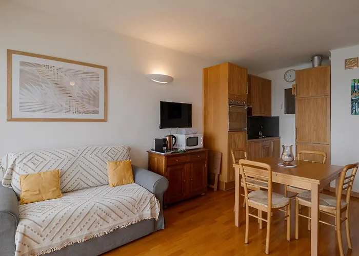 The Cruise Studio Apartment