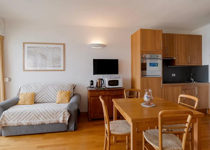 The Cruise Studio Apartment